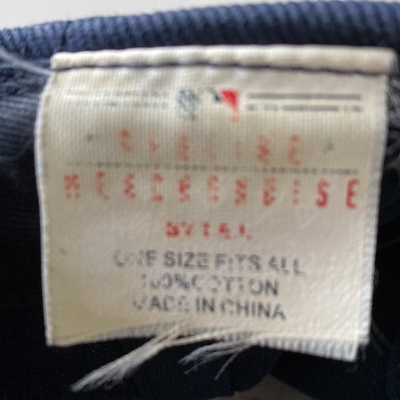 Atlanta Braves Baseball Hat with Tomahawk Logo - Picture 7 of 9